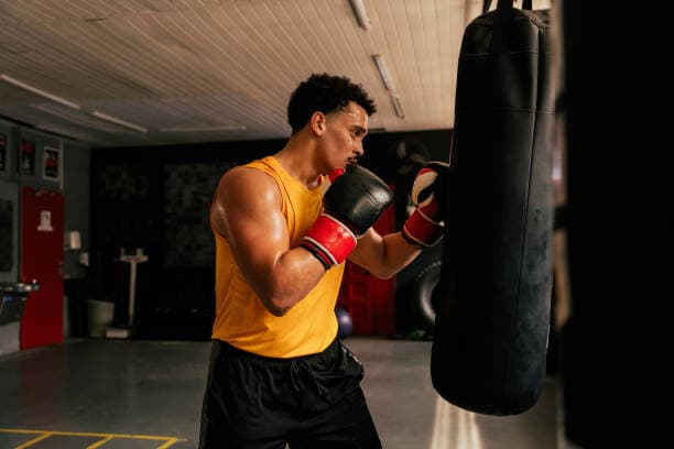 Boxing Workout for Beginners: Get Fit and Burn 600 Calories — GymPath